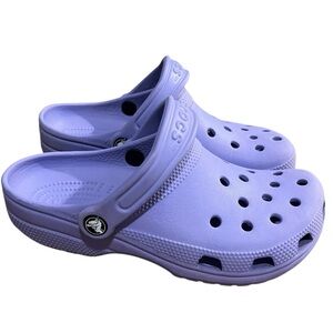 CROCS  - Light Purple - Women’s Size 7 (Men’s 5)